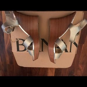 Banana Republic Wedge AdjGold Leather Straps 7